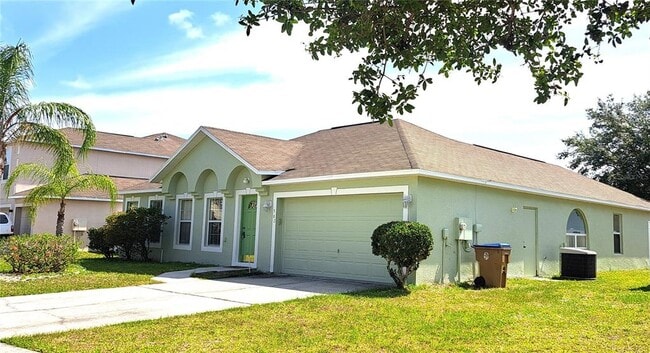 502 Woodland Creek Blvd in Kissimmee, FL - Building Photo - Building Photo