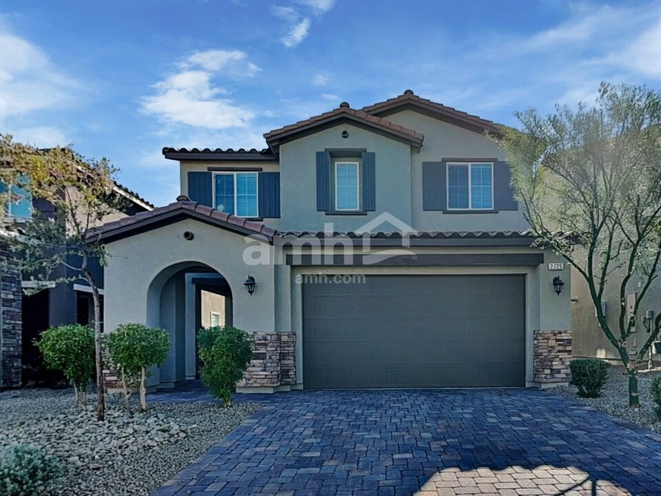 2725 Fierce Star Ave in North Las Vegas, NV - Building Photo