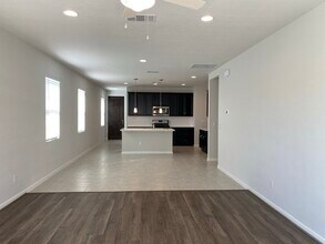 384 Gaida Loop in Andice, TX - Building Photo - Building Photo