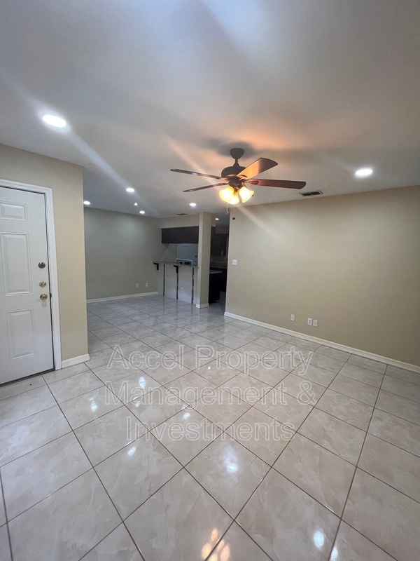 2105 Grayson Ave in McAllen, TX - Building Photo - Building Photo