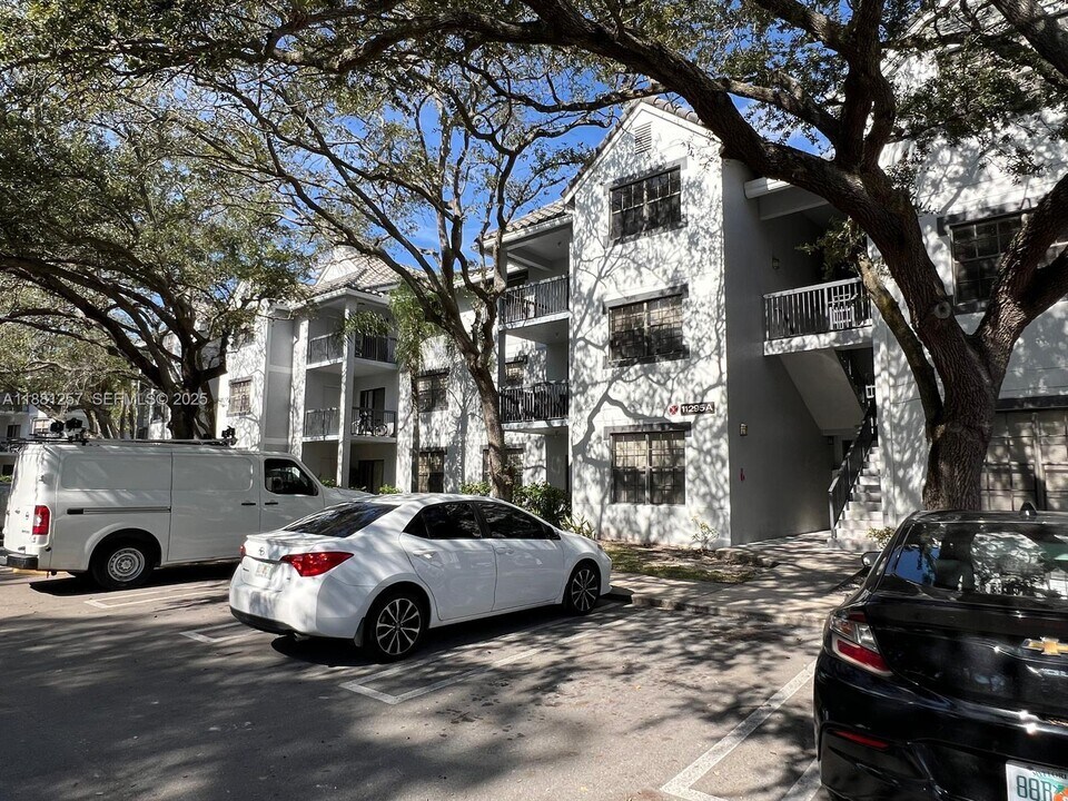 11295 W Atlantic Blvd in Coral Springs, FL - Building Photo