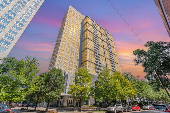 property at 1901 S Calumet Ave