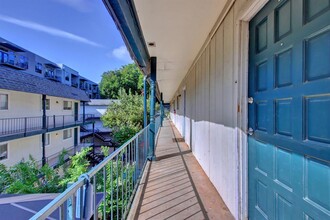 1725 Toomey Rd in Austin, TX - Building Photo - Building Photo
