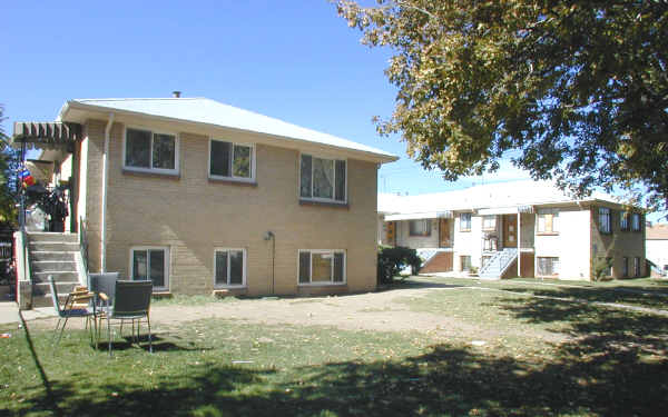 1377-1399 Lansing St. in Aurora, CO - Foto de edificio - Building Photo