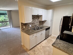 6455 La Jolla Blvd in San Diego, CA - Building Photo - Building Photo