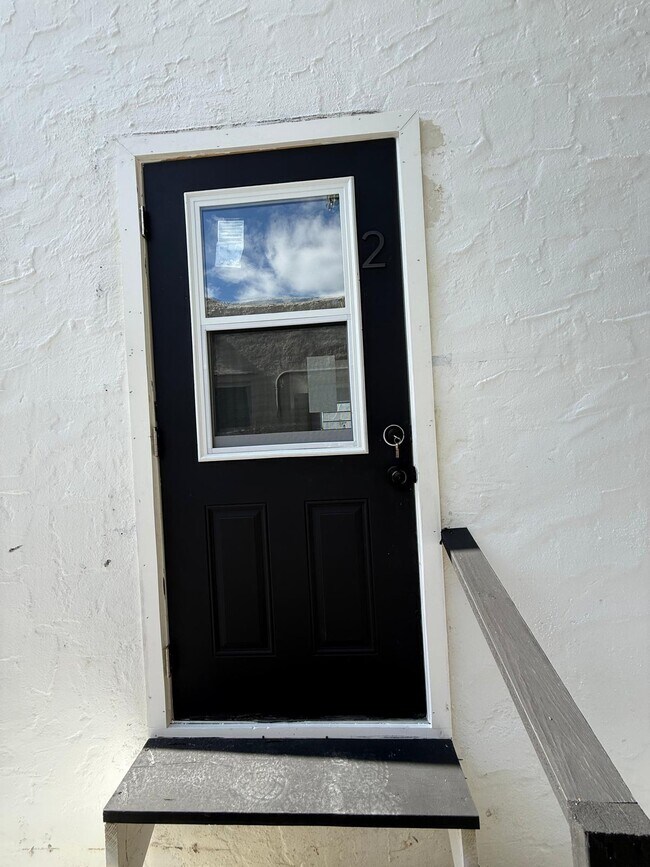 913 NW 46th St in Miami, FL - Building Photo - Building Photo