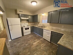 416 Neal St in Jacksonville, AR - Building Photo - Building Photo