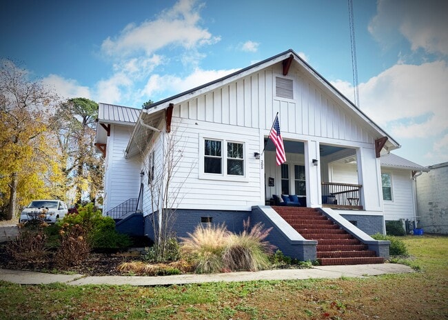 property at 205 Russell St