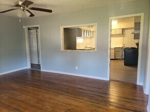 1112 Sunset Dr in Pasadena, TX - Building Photo - Building Photo