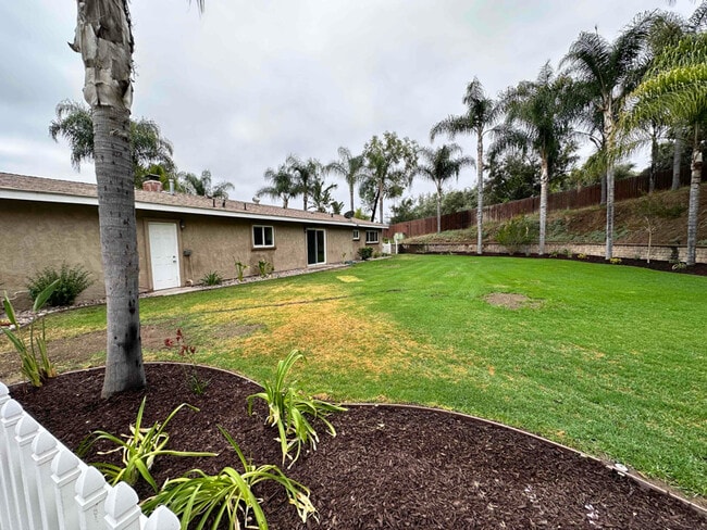 5790 Dehesa Rd in El Cajon, CA - Building Photo - Building Photo