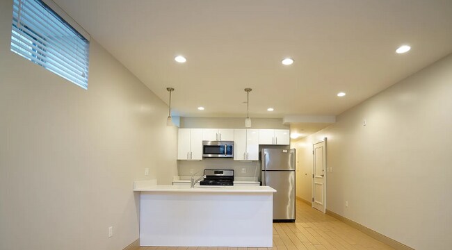 property at 50 Kent St