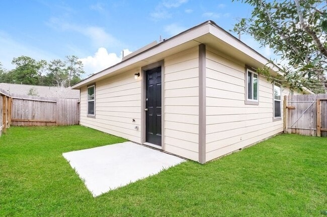 2705 S Lina Ct in Conroe, TX - Building Photo - Building Photo