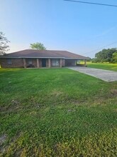 16320 Langlinais Ln in Abbeville, LA - Building Photo - Building Photo