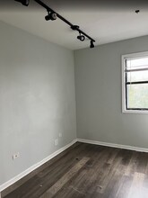 4854 W Addison St in Chicago, IL - Building Photo - Building Photo