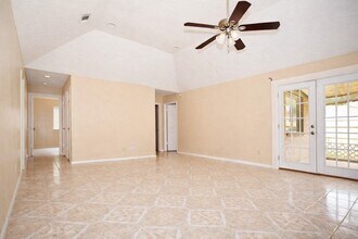 6318 Crakston St in Houston, TX - Building Photo - Building Photo