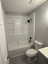 315-317 Roselynn Ln in Virginia Beach, VA - Building Photo - Building Photo