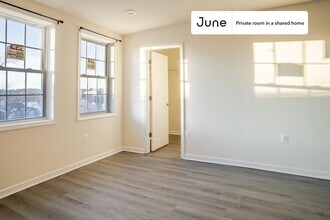 Private bedroom in 4 bed/3.5 bath Home in Washington, DC - Building Photo - Building Photo