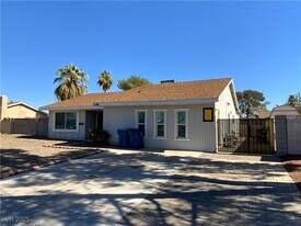 5544 Spencer St in Las Vegas, NV - Building Photo