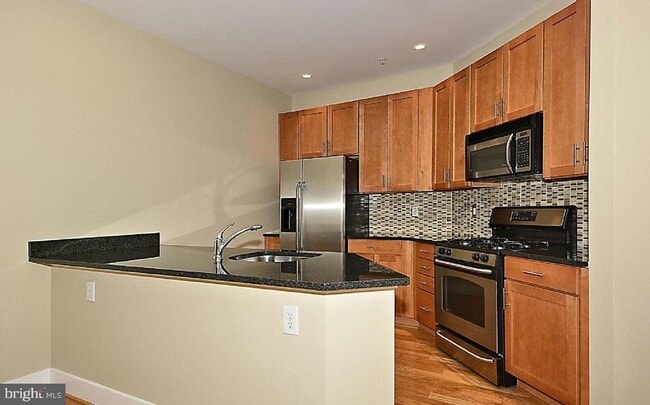 1800 Wilson Blvd in Arlington, VA - Foto de edificio - Building Photo