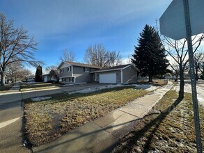 1400 S 3rd St in Bismarck, ND - Building Photo - Building Photo