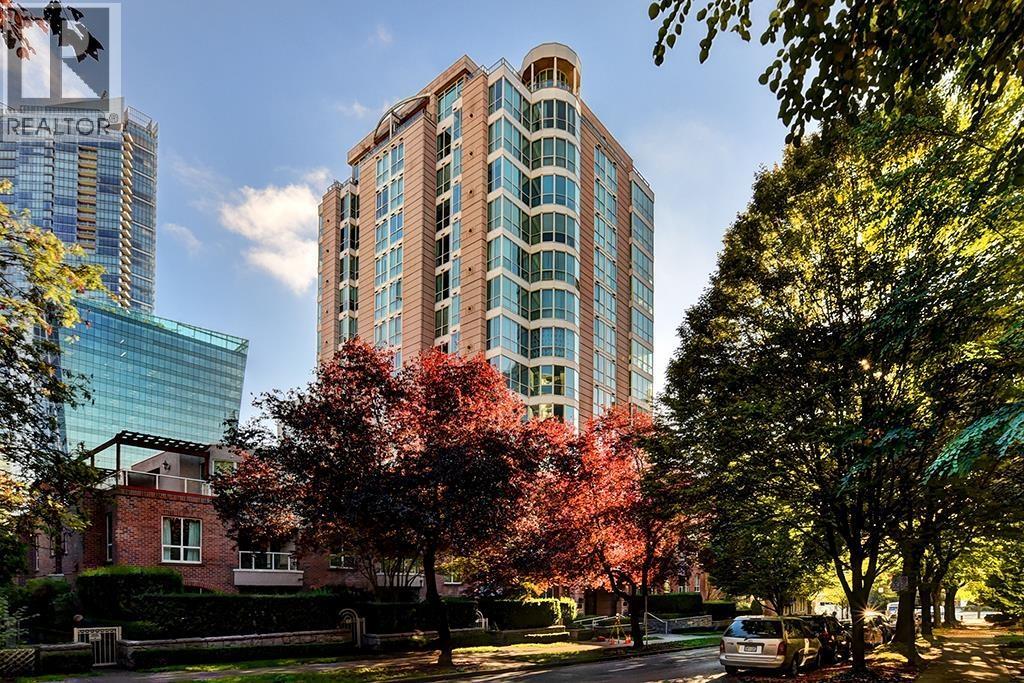 1111 Haro St in Vancouver, BC - Building Photo