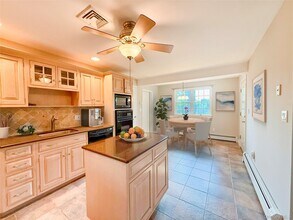 4 Dutch Ct in West Nyack, NY - Building Photo - Building Photo