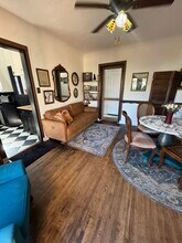 302 E Vince St in Ventura, CA - Building Photo - Building Photo