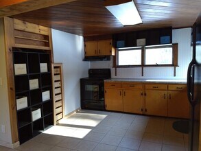 36 Otis-Tolland Rd in Blandford, MA - Building Photo - Building Photo