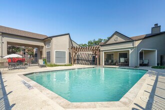 Serena Village 2 Apartments in Houston, TX - Building Photo - Building Photo