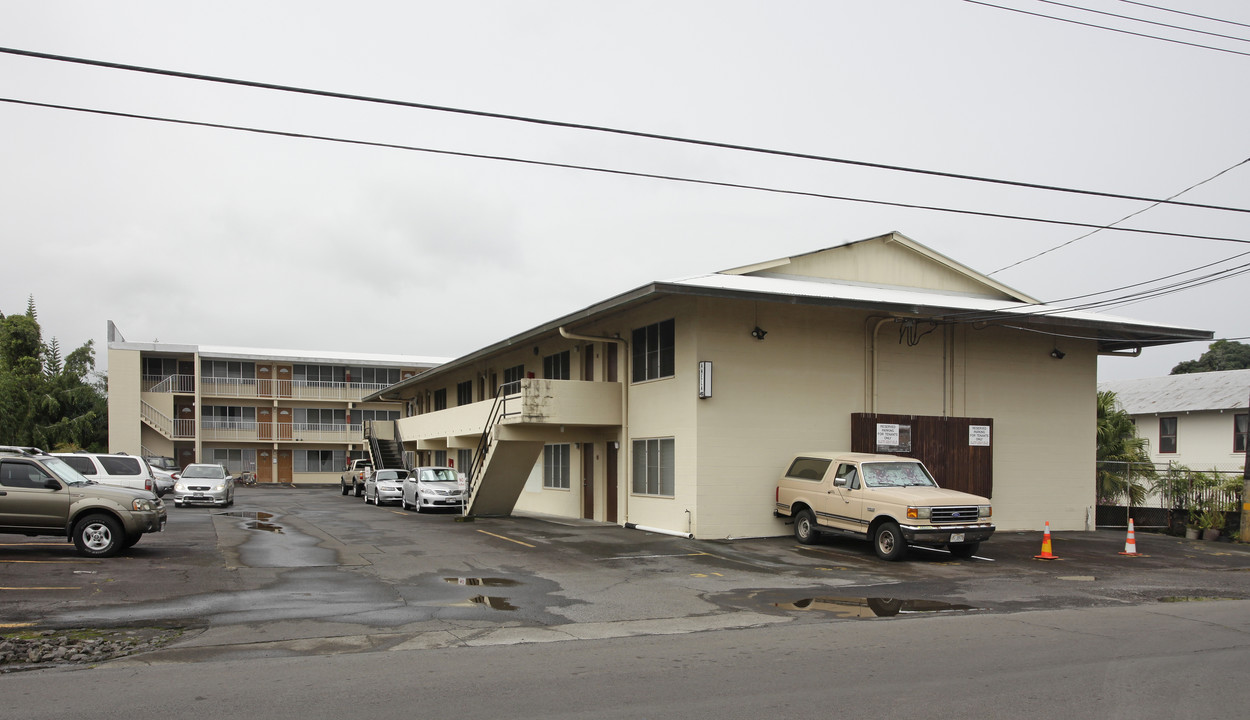 Anela Apartments in Hilo, HI - Building Photo