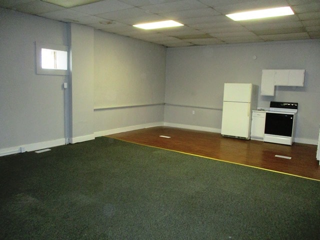 611 S Clayton St in Bloomington, IL - Foto de edificio - Building Photo