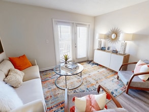 Union at Cooper Hill in Birmingham, AL - Building Photo - Building Photo