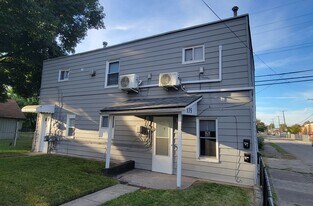 135 Byron St in River Rouge, MI - Building Photo