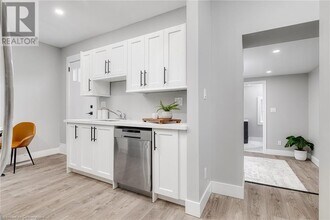 125 Cathcart St in Hamilton, ON - Building Photo - Building Photo