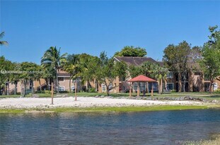 10691 SW 155th Pl in Miami, FL - Building Photo