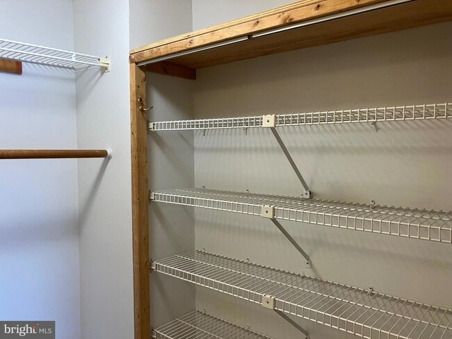 11152 Harbor Ct in Reston, VA - Building Photo - Building Photo