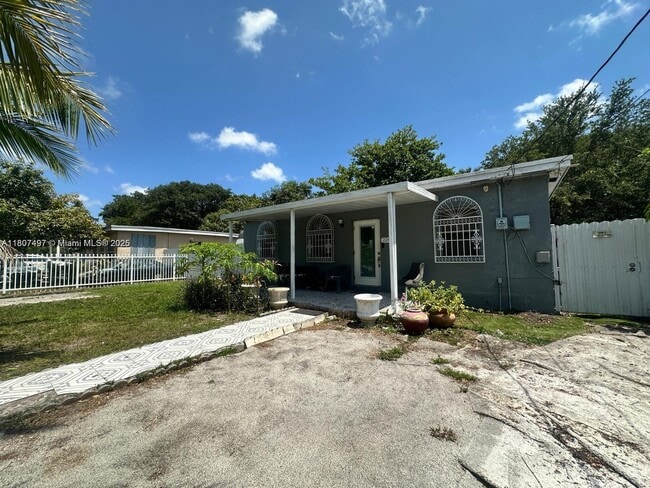 2240 NW 153rd St in Opa Locka, FL - Building Photo - Building Photo