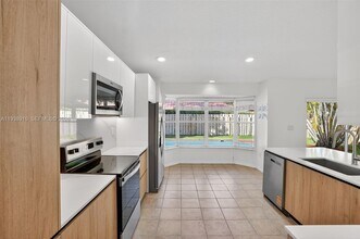 14300 SW 152nd Pl in Miami, FL - Building Photo - Building Photo