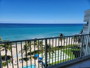 3101 S Ocean Blvd in Highland Beach, FL - Building Photo - Building Photo