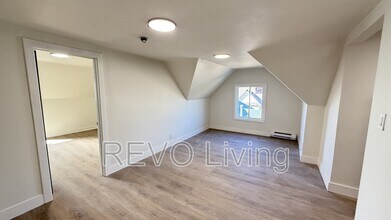 4587-4587 Ryerson Crescent in Niagara Falls, ON - Building Photo - Building Photo