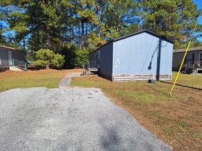 1134 Kelly Dr in Hinesville, GA - Building Photo - Building Photo