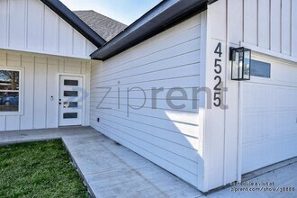 4525 Garrison St in Dallas, TX - Building Photo - Building Photo