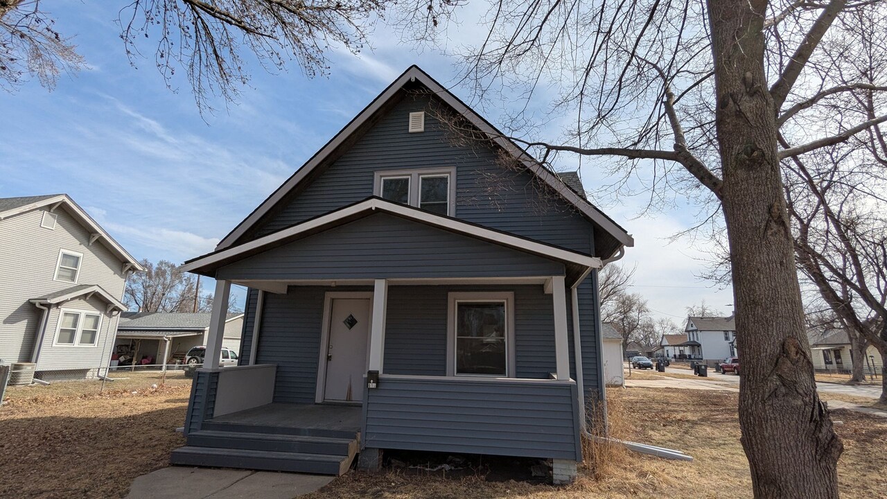 619 S 21st St in Council Bluffs, IA - Building Photo