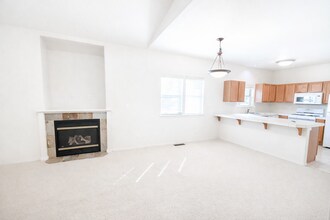 1399 NW Oregon Ave in Bend, OR - Foto de edificio - Building Photo