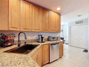 11971 Champions Green Way in Ft. Myers, FL - Building Photo - Building Photo