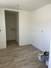 112 Lincoln Ave in Bakersfield, CA - Building Photo - Interior Photo