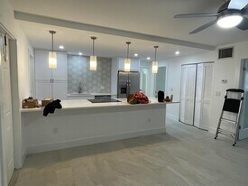316 SE 1st St in Boynton Beach, FL - Building Photo