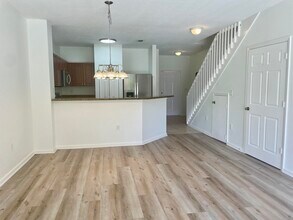 5176 SE Mariner Garden Cir in Stuart, FL - Building Photo - Building Photo