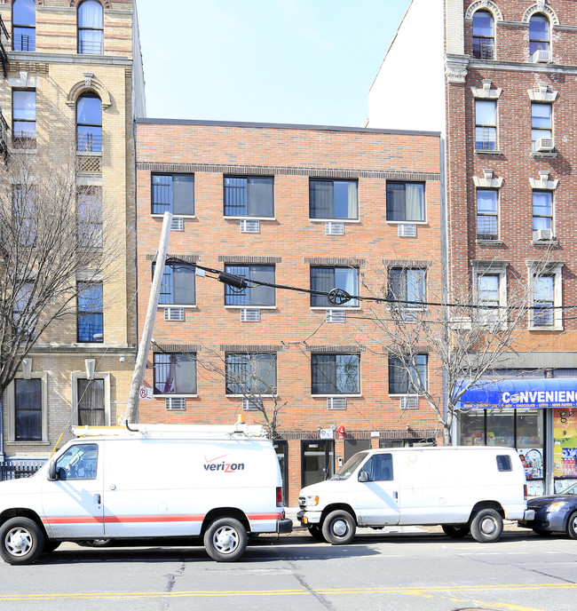 Building A in Bronx, NY - Foto de edificio - Building Photo