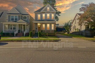 527 W 26th St in Norfolk, VA - Building Photo
